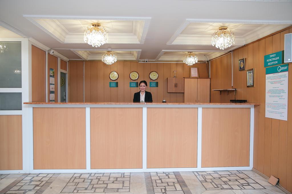 Turist Vandrarhem Astana Exteriör bild